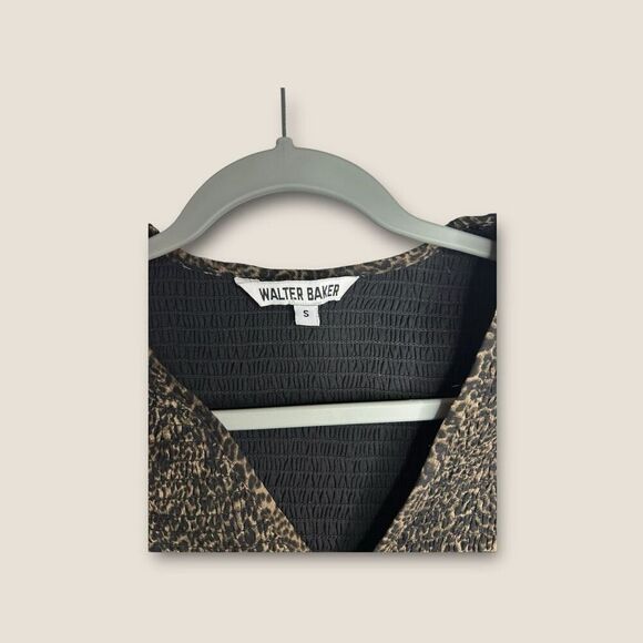 Walter Baker Gracie Smocked Top in Napa Brown Leopard Animal Print Size Small - Picture 6 of 6